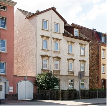 bebautes Grundstück mit sanierungsbedürftigem Gebäude, Kasseler Straße 41