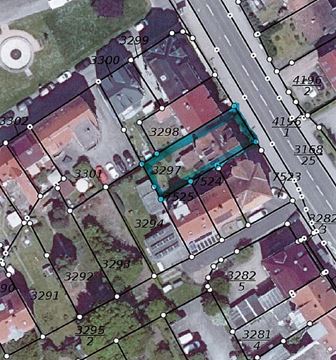 bebautes Grundstück mit sanierungsbedürftigem Gebäude, Kasseler Straße 41